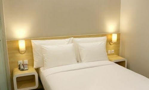 Citihub Hotel @Kediri Dış mekan fotoğraf